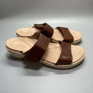 Crocs A-Leigh Wedge Strap Leather Sandal Size 8